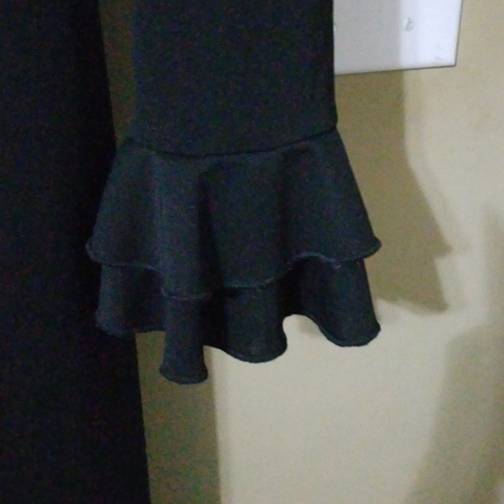 .💞5/20💞 Perseption ruffled unlined dress - Picture 3 of 4